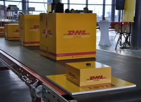 DHL 02